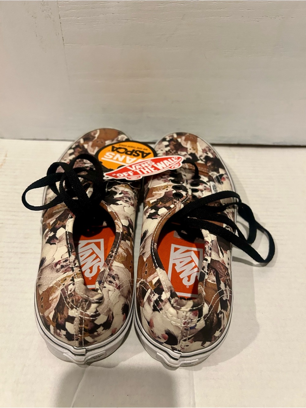 Vans Women’s Low-Top Canvas Sneakers - Cream & Brown Cat Print - Picture 4 of 5